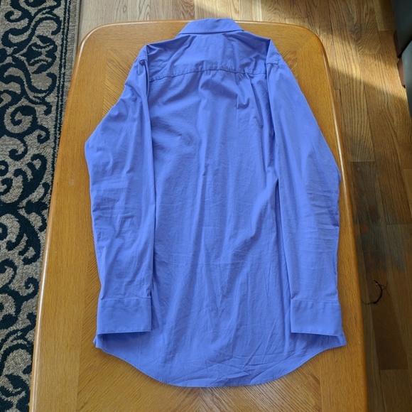 Men’s Slim Fit Dress Shirt in Light Purple - Picture 4 of 4